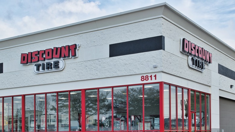 exterior of a discount tire building
