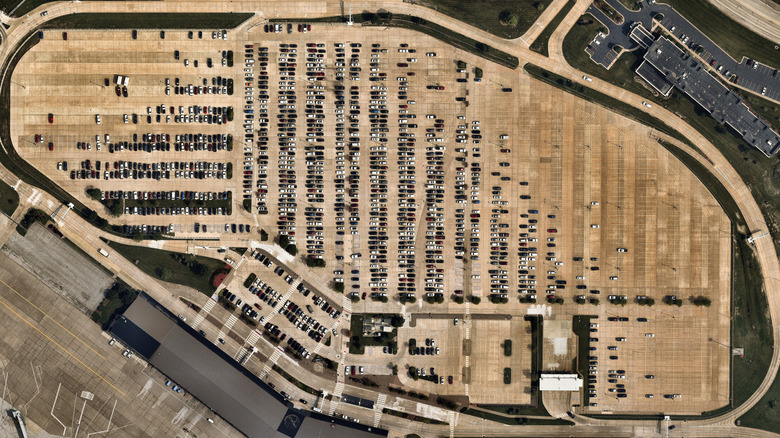 Airport parking in Davenport, Iowa
