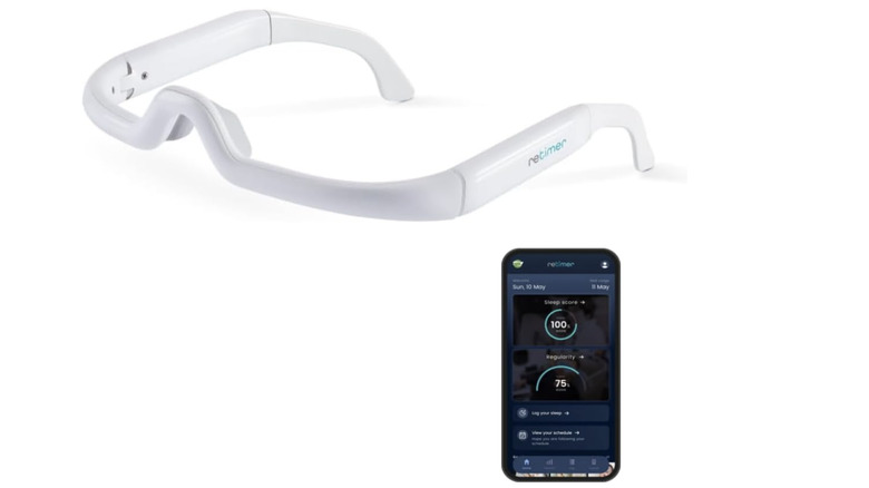 The Retimer light therapy glasses version 3 on a white backgorund.