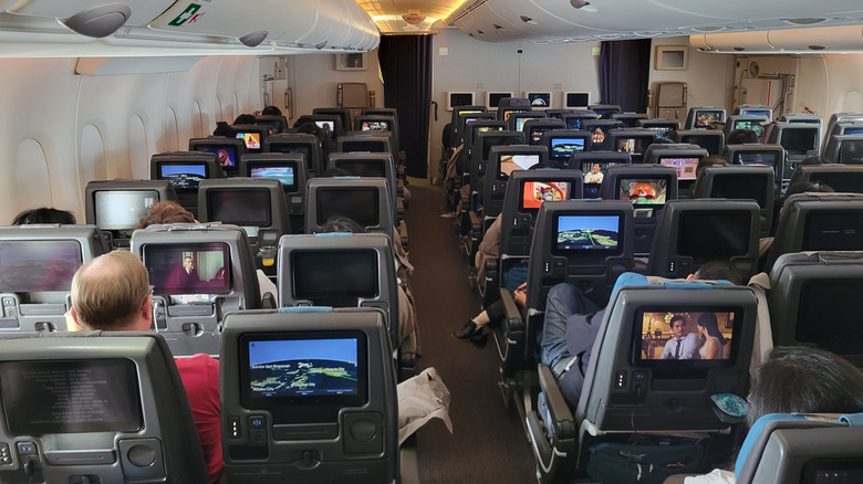 Singapore Airlines Airbus A380 with a view of the plane's IFEs.