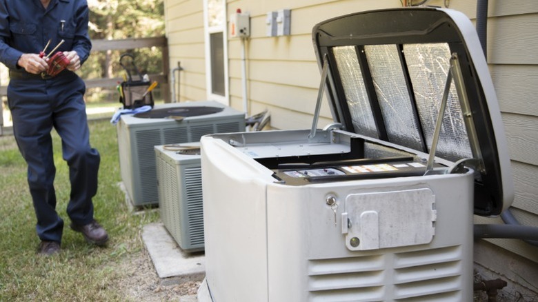 Servicing a generator