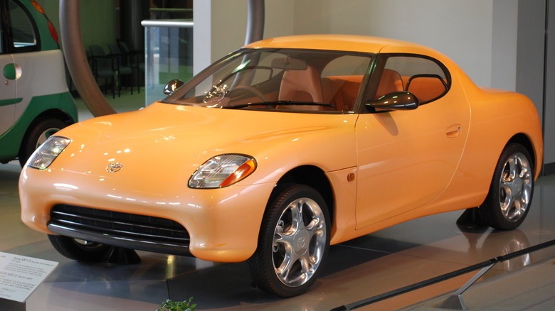 Toyota AXV-IV concept