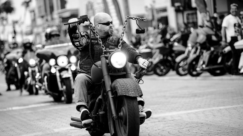 Several riders moving in formation during the Daytona beach ride.
