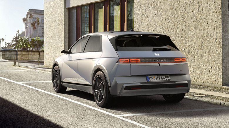 Rear view of a Hyundai Ioniq 5