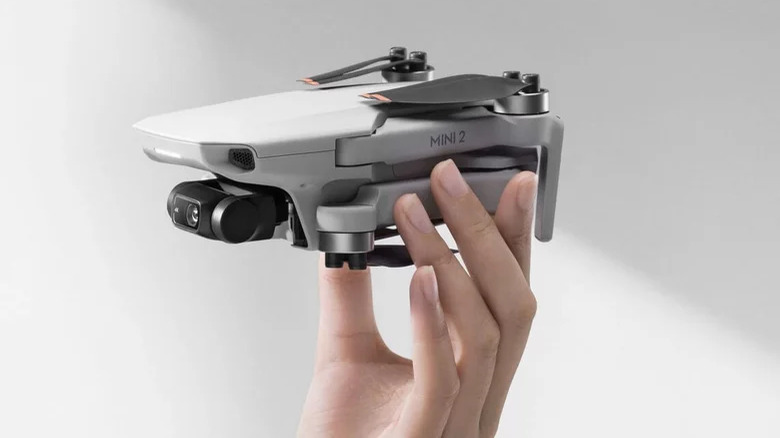 DJI Mini 2 in hand