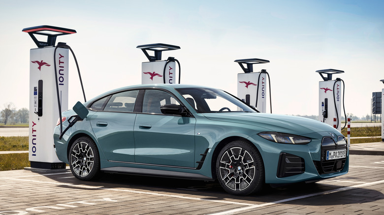 2025 BMW i4