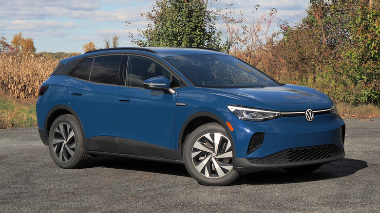 2025 VW ID.4 front 3/4 view