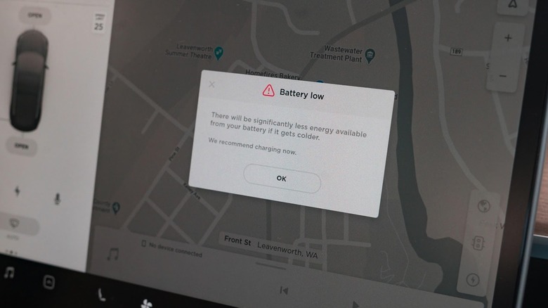 Showing Tesla Battery low notification