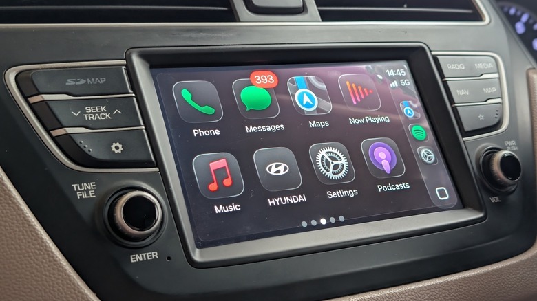 Apple CarPlay dashboard in a Hyundai car.