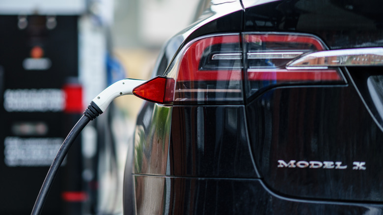 tesla model x charging