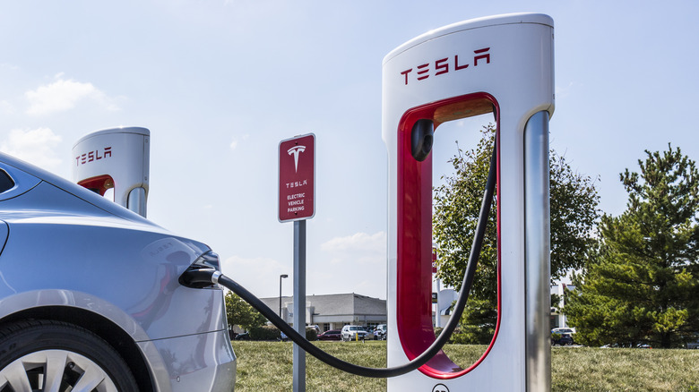tesla model x supercharger