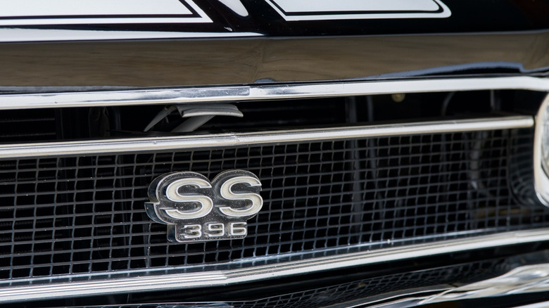 Front grille of Camaro SS 396