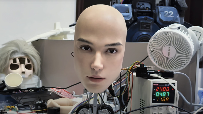 AheadForm showcasing the capability of it AI powered humanoid head.