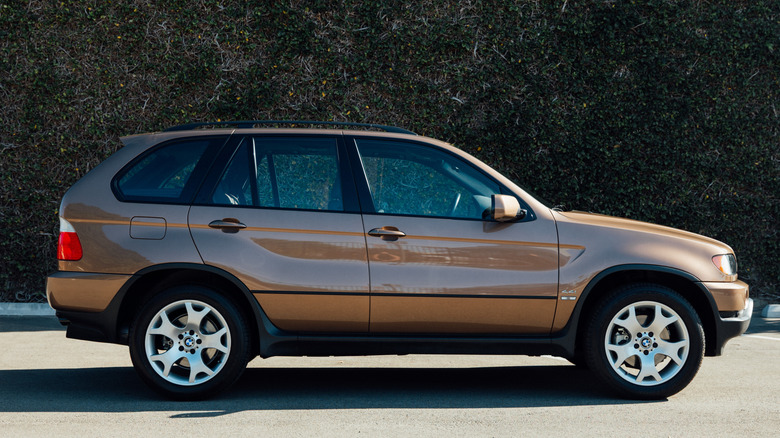 Side shot of a bronze E53 BMW X5