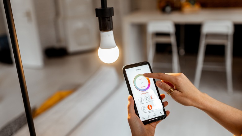 Controlling a smart light using an app