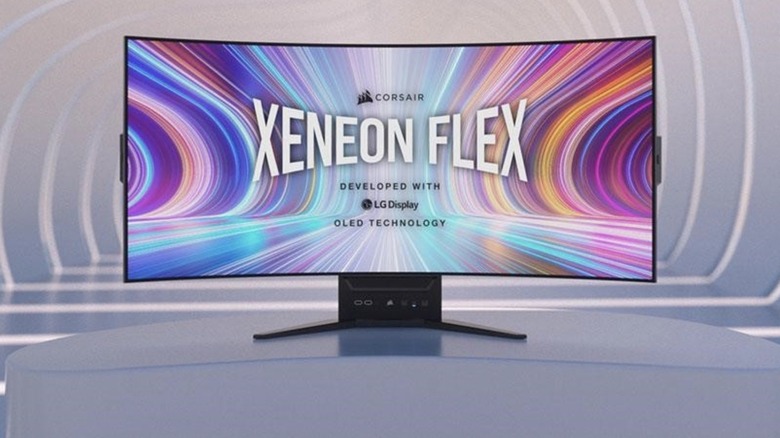 Corsair Xeneon flex front view