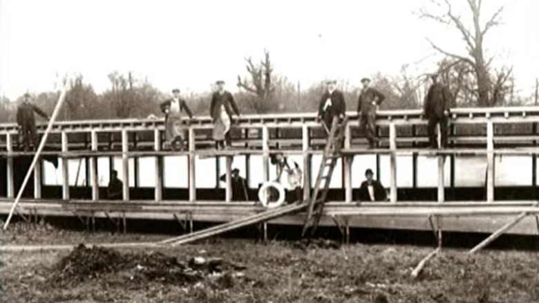 building the astoria