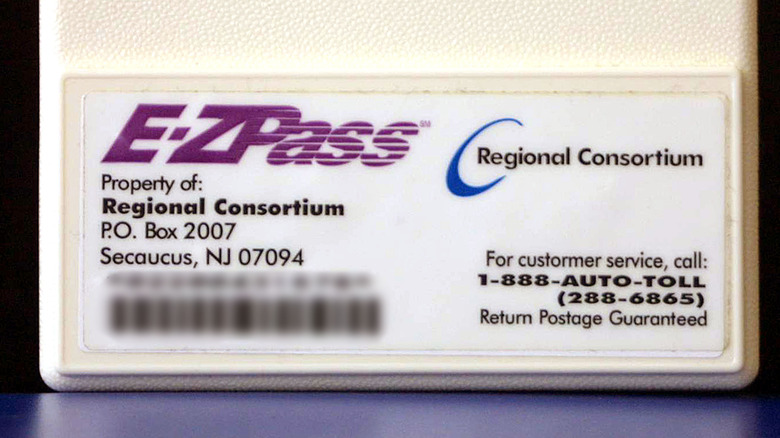An E-ZPass transponder