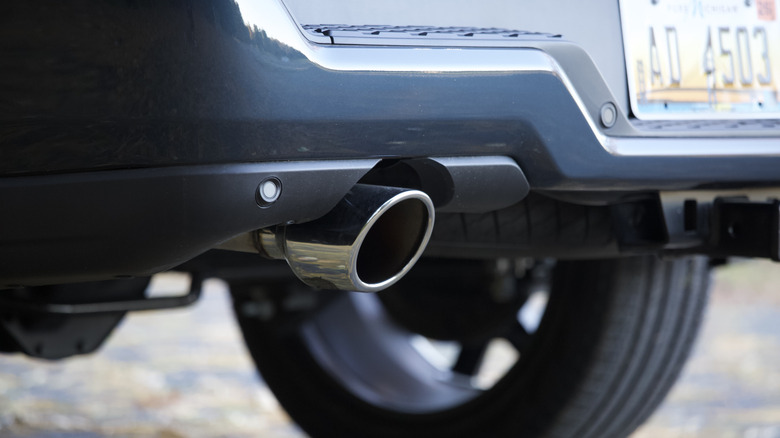 Ram 1500 exhaust detail