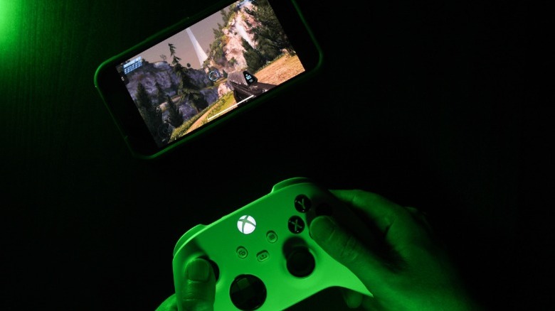 Playing a game on a phone using a controller