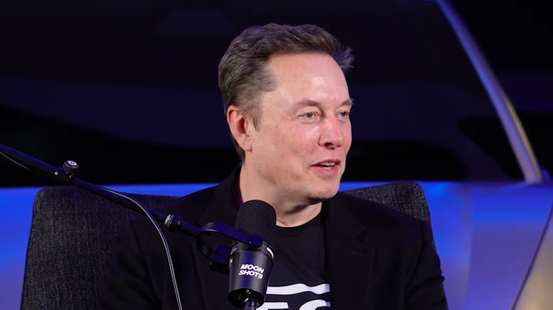 Elon Musk talking to Peter Diamandis on the Moonshots podcast.