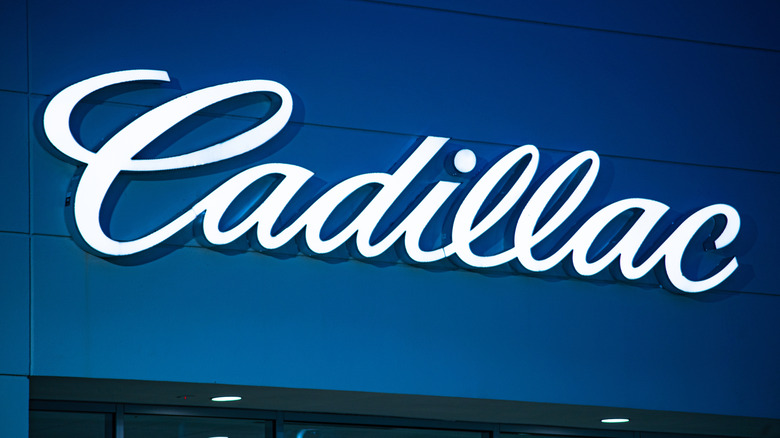 Cadillac Luxury Vehicle Brand Emblem Logo