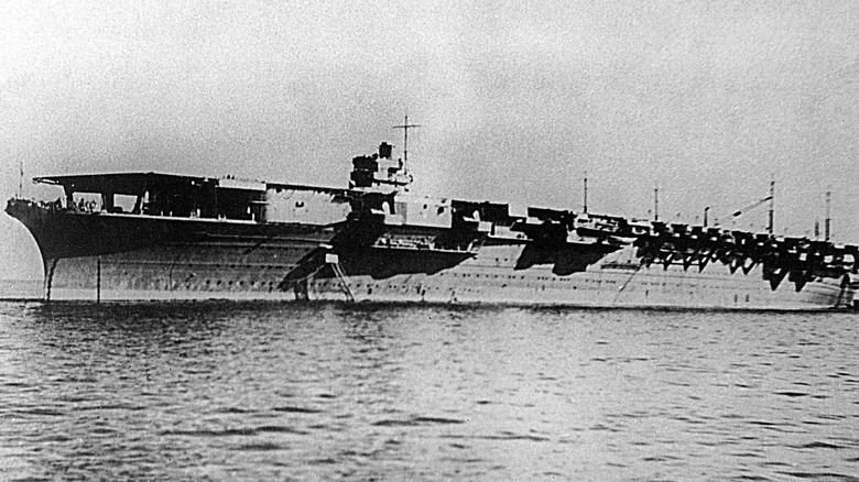 ijn zuikaku aircraft carrier water black white photo