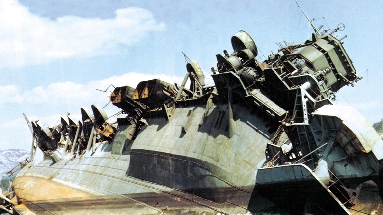 ijn amagi aircraft carrier capsized kure