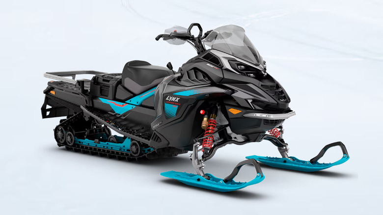 2026 Lynx commander snowmobile promotional image