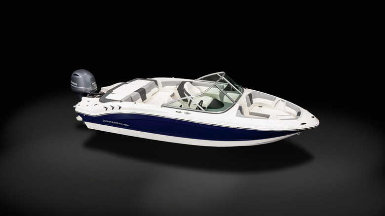 A Chaparral 19 SSI OB product image on a dark background