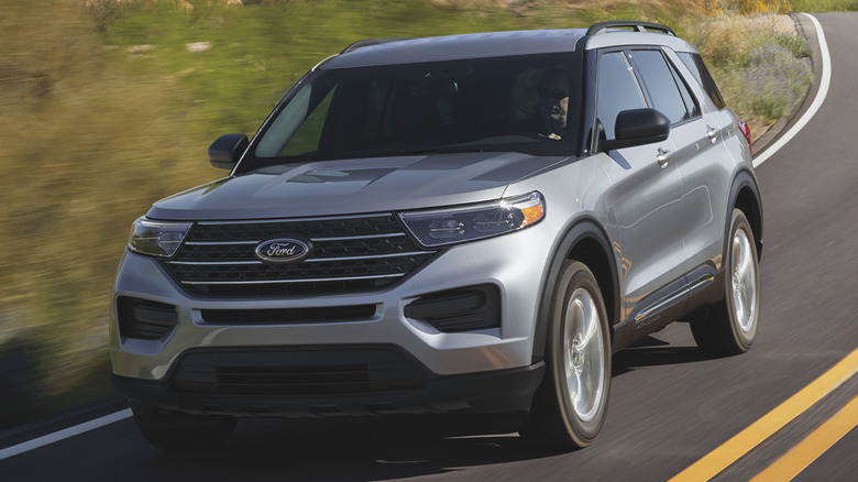 Silver Ford Explorer cornering