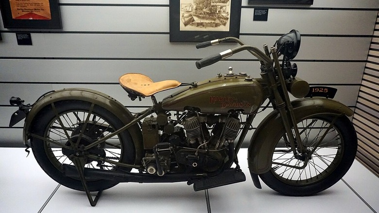 Green 1925 Model JD harley Davidson on display