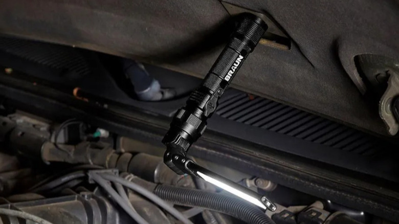 BRAUN work light under car hood