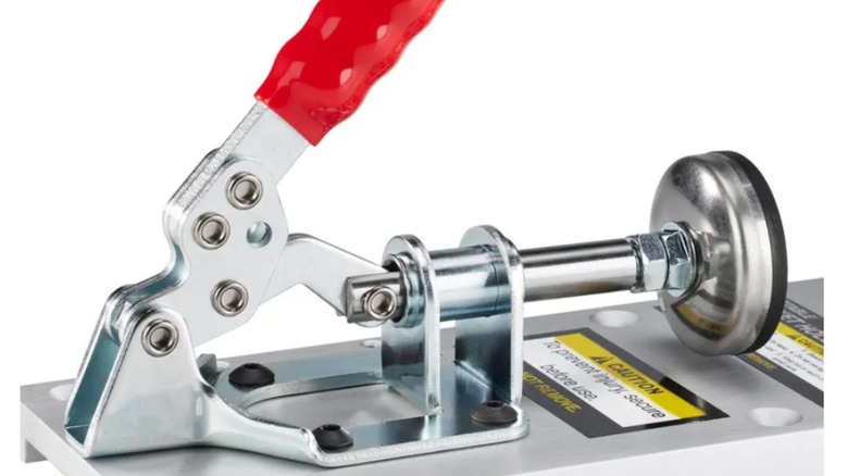 close up of Drill Master Pocket Hole Jig