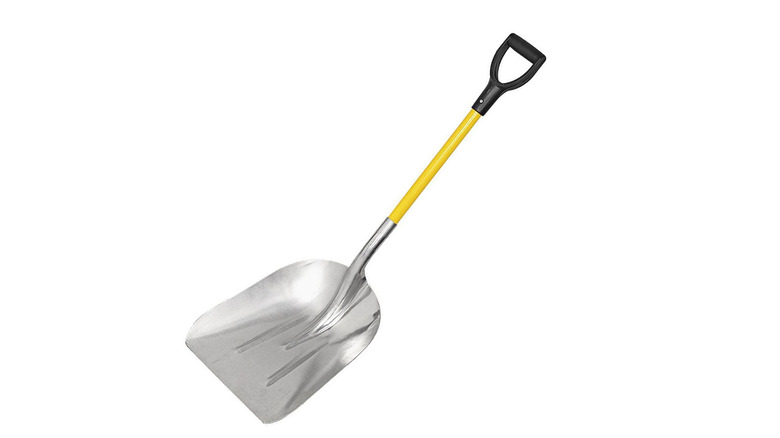 one stop gardens snow shovel