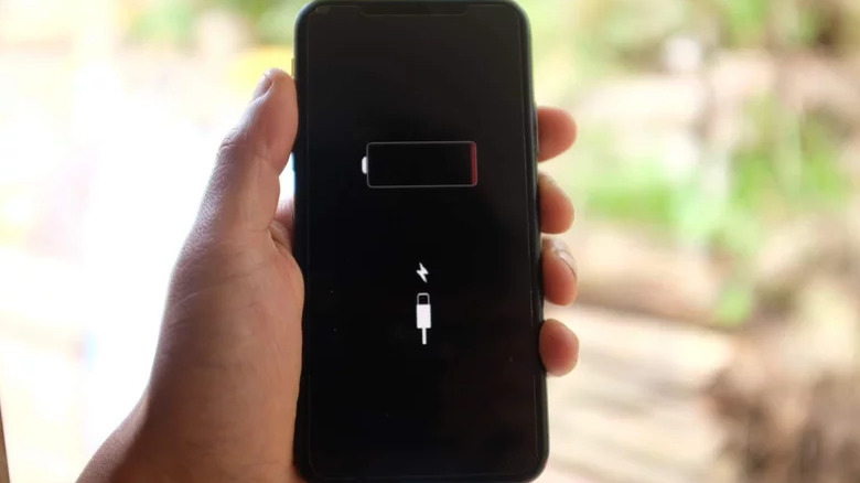 low battery icon on phone