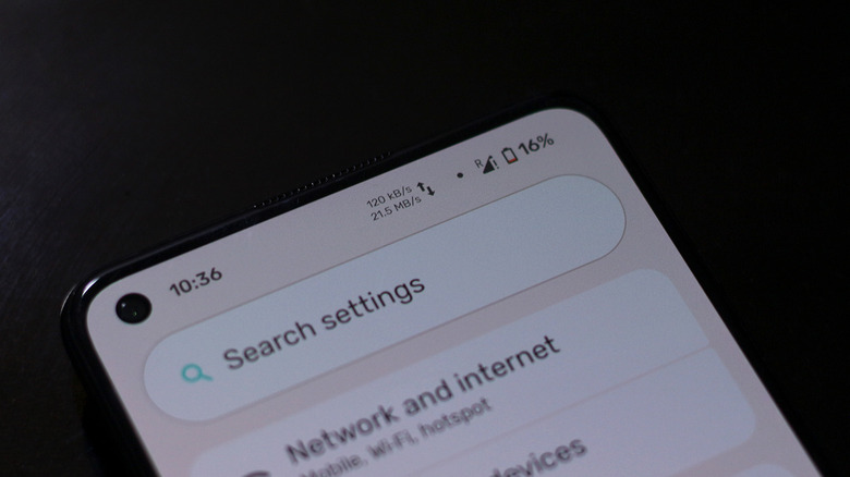 Network traffic indicator on Android