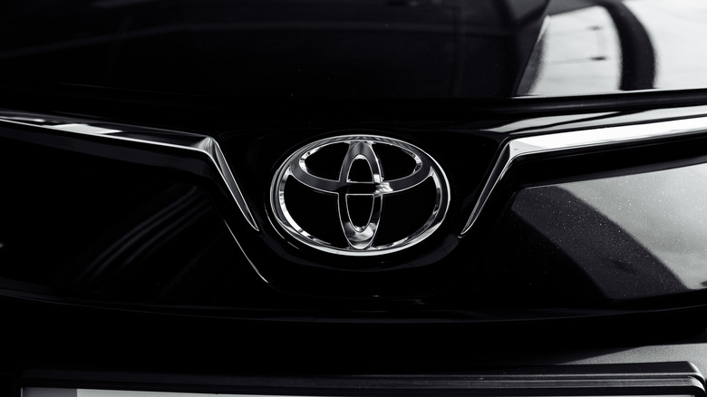 Toyota car logo
