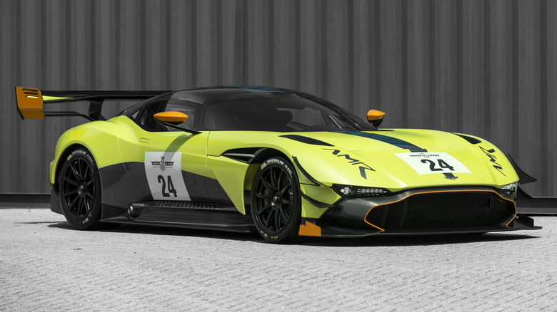 Aston Martin Vulcan AMR Pro