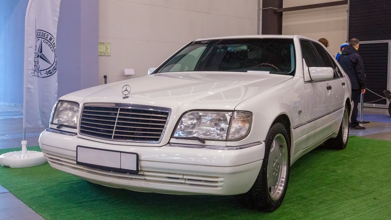 Mercedes W140 front end car show