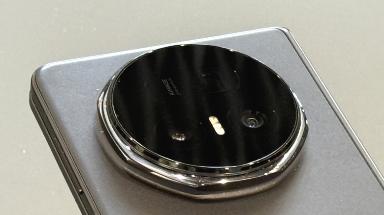 Honor Magic V5 camera module