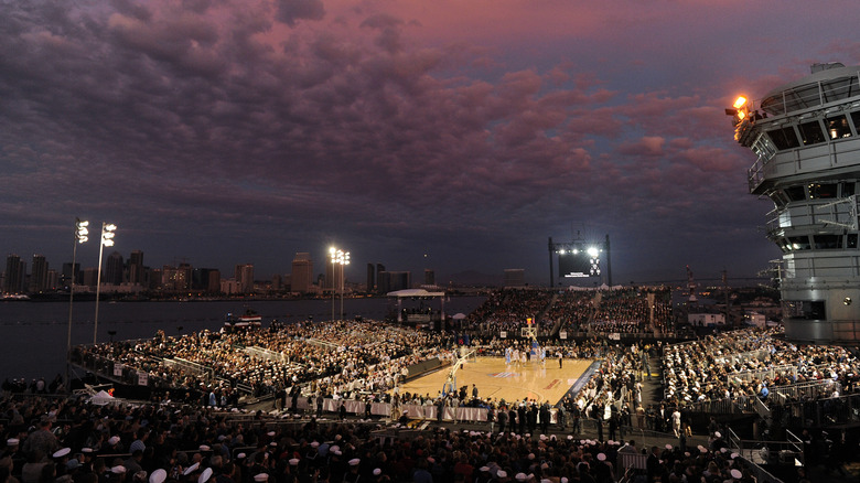 overhead view of the 2011 Carrier Classic basketball game