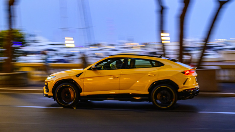 Yellow Urus in Monaco
