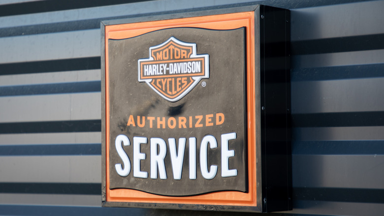 Harley-Davidson authorized service sign