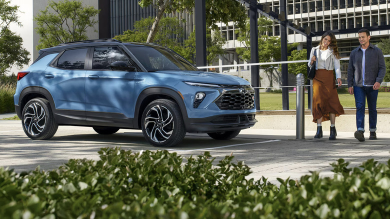 Blue Chevy Trail Blazer