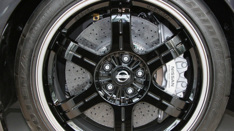 NISSAN GT-R SpecV wheel