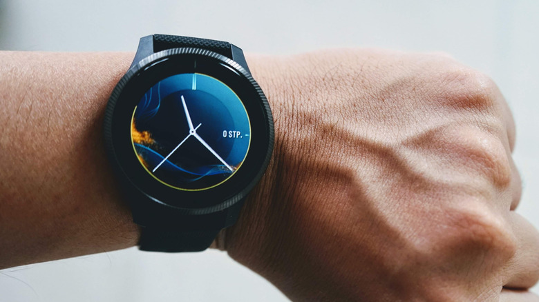 Garmin venu on hand