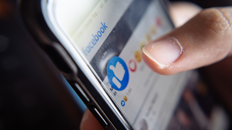 Pressing Like button on Facebook app