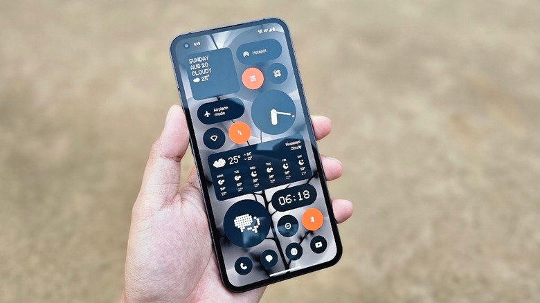 Android phone with widgets