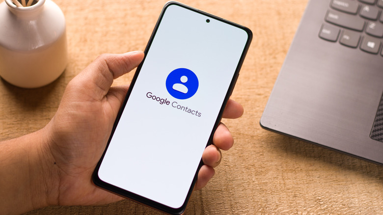 Google Contacts app icon onscreen